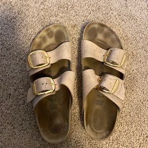 Birkenstock Big Buckle Arizonas